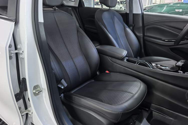 Used Buick Verano 2023 Pro Enjoyment Edition Right Front Seat