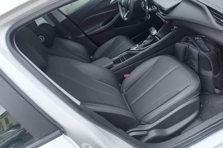 Used Buick Verano 2023 Pro Enjoyment Edition Right Front Seat