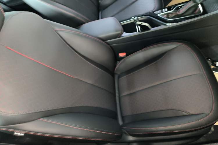 Used Buick Verano 2023 Pro GS Hunter Wind Edition Right Front Seat