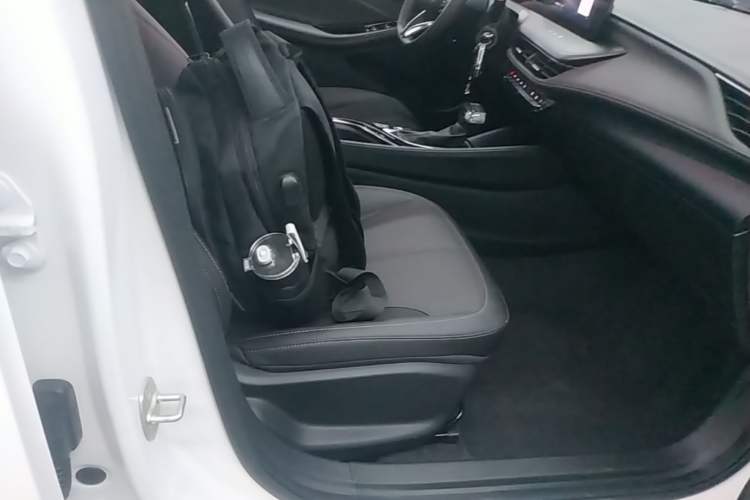 Used Buick Verano 2023 Pro Enjoyment Edition Right Front Seat