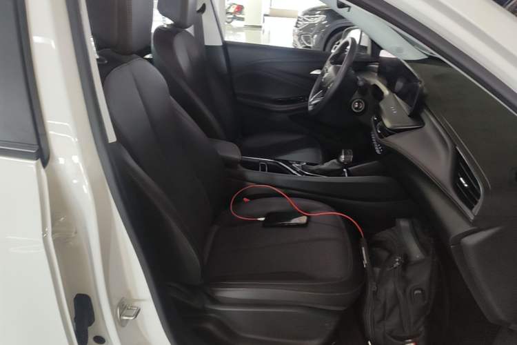 Used Buick Verano 2023 Pro Enjoyment Edition Right Front Seat