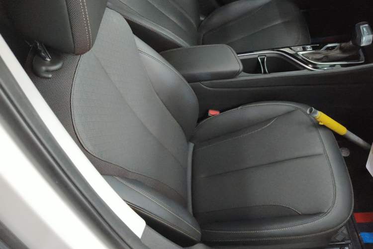 Used Buick Verano 2023 Pro Enjoyment Edition Right Front Seat