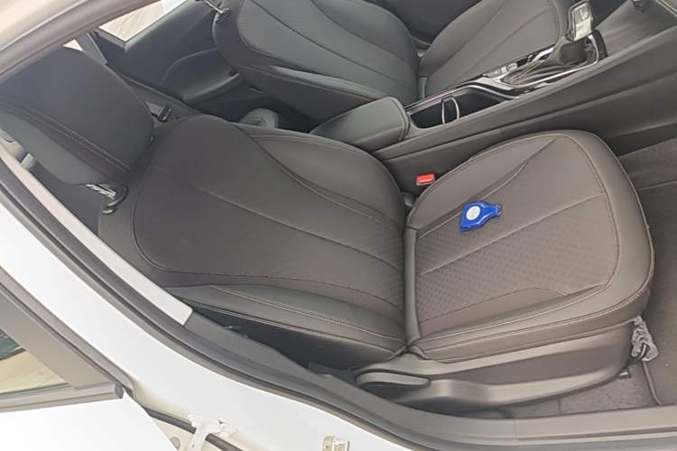Used Buick Verano 2023 Pro Enjoyment Edition Right Front Seat
