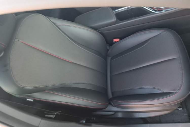 Used Buick Verano 2023 Pro GS Hunter Wind Edition Right Front Seat