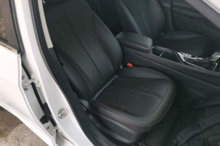 Used Buick Verano 2023 Pro Enjoyment Edition Right Front Seat