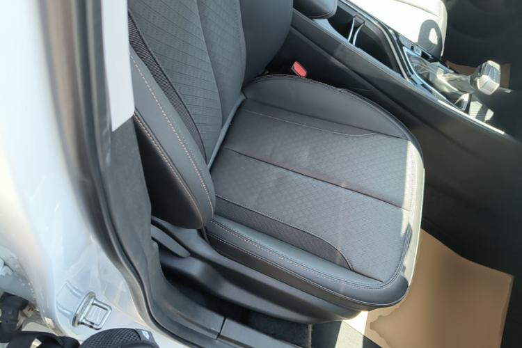Used Buick Verano 2023 Pro Enjoyment Edition Right Front Seat