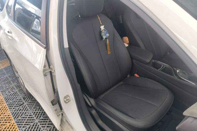 Used Buick Verano 2023 Pro Enjoyment Edition Right Front Seat