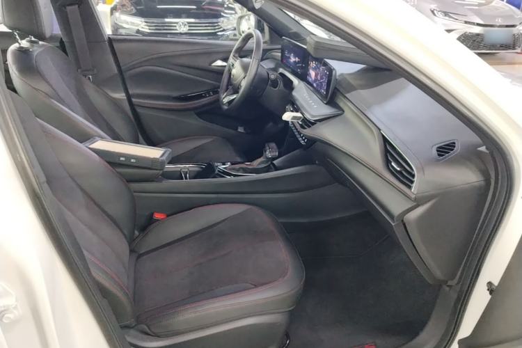 Used Buick Verano 2023 Pro GS Swift Edition Right Front Seat