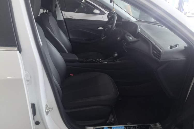 Used Buick Verano 2023 Pro Enjoyment Edition Right Front Seat