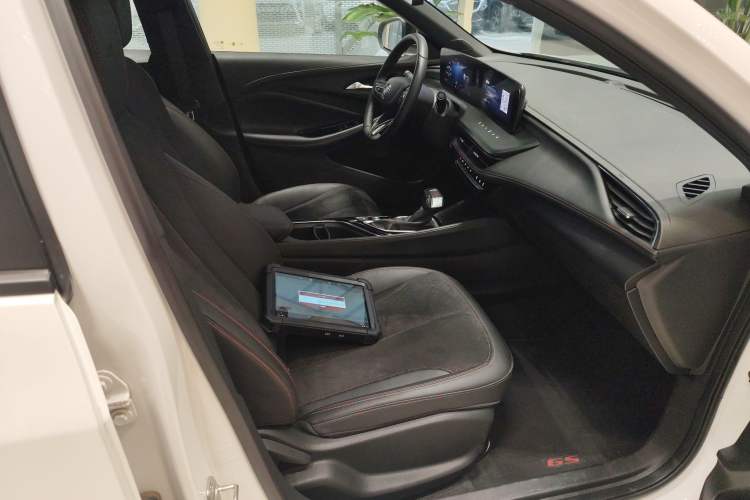 Used Buick Verano 2023 Pro GS Swift Edition Right Front Seat