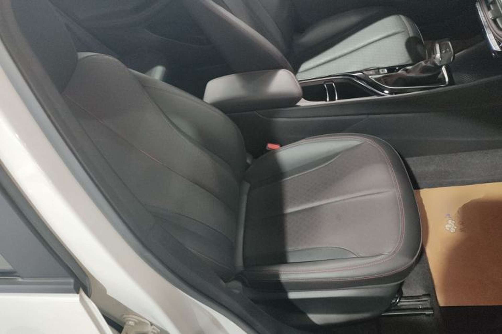 Used Buick Verano 2023 Pro GS Hunter Wind Edition Right Front Seat