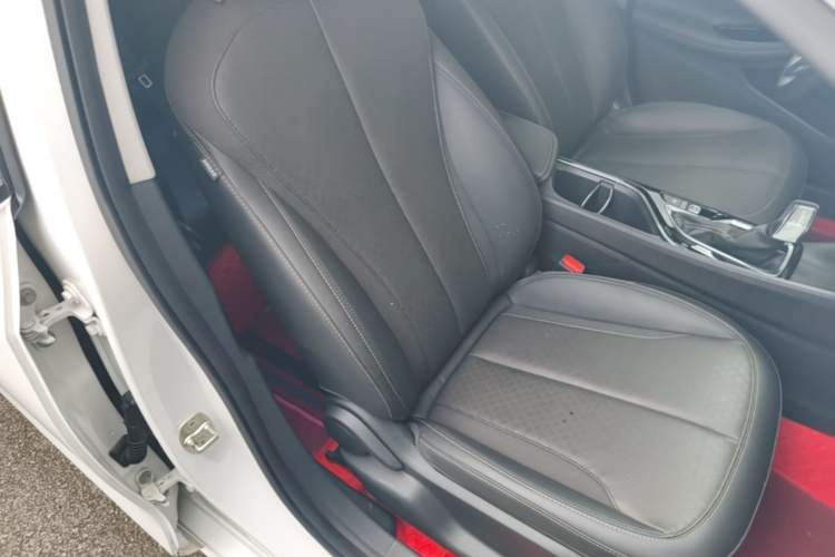 Used Buick Verano 2023 Pro Enjoyment Edition Right Front Seat