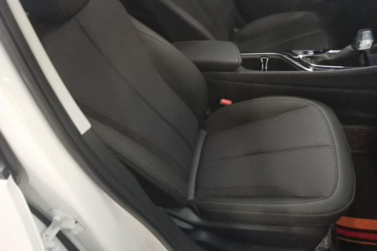 Used Buick Verano 2023 Pro Enjoyment Edition Right Front Seat