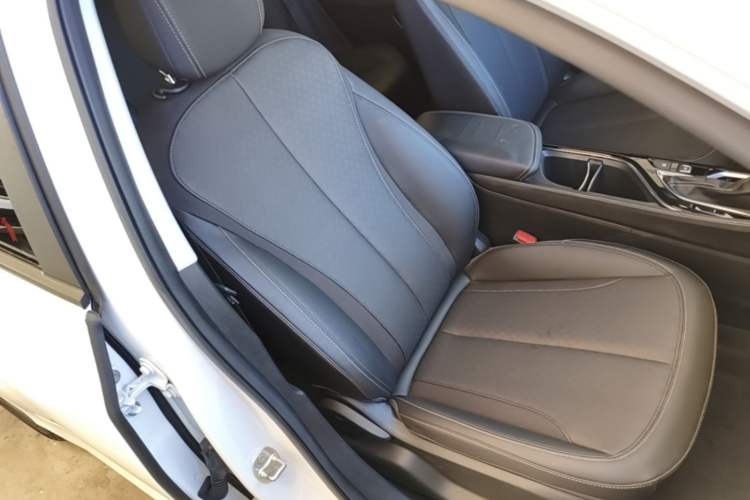 Used Buick Verano 2023 Pro Enjoyment Edition Right Front Seat