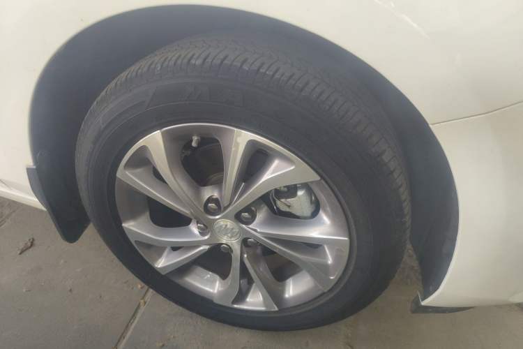 Used Buick Verano 2023 Pro Le Yi Edition Right Front Wheel Hub