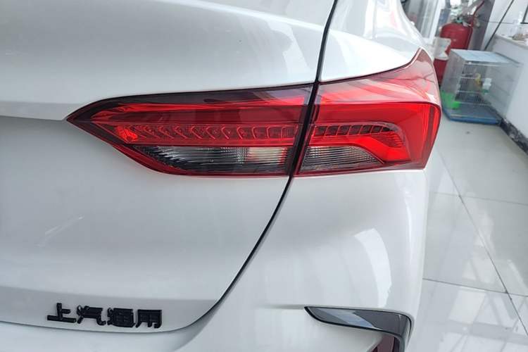 Used Buick Verano 2023 Pro GS Hunter Wind Edition Right Rear Taillight