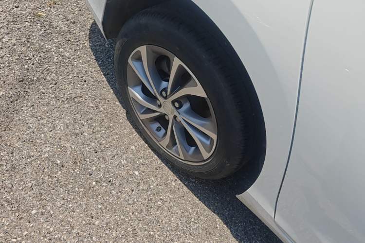 Used Buick Verano 2023 Pro Le Yi Edition Right Rear Wheel Hub
