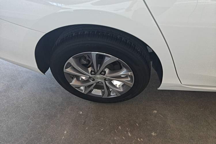Used Buick Verano 2023 Pro Enjoyment Edition Right Rear Wheel Hub