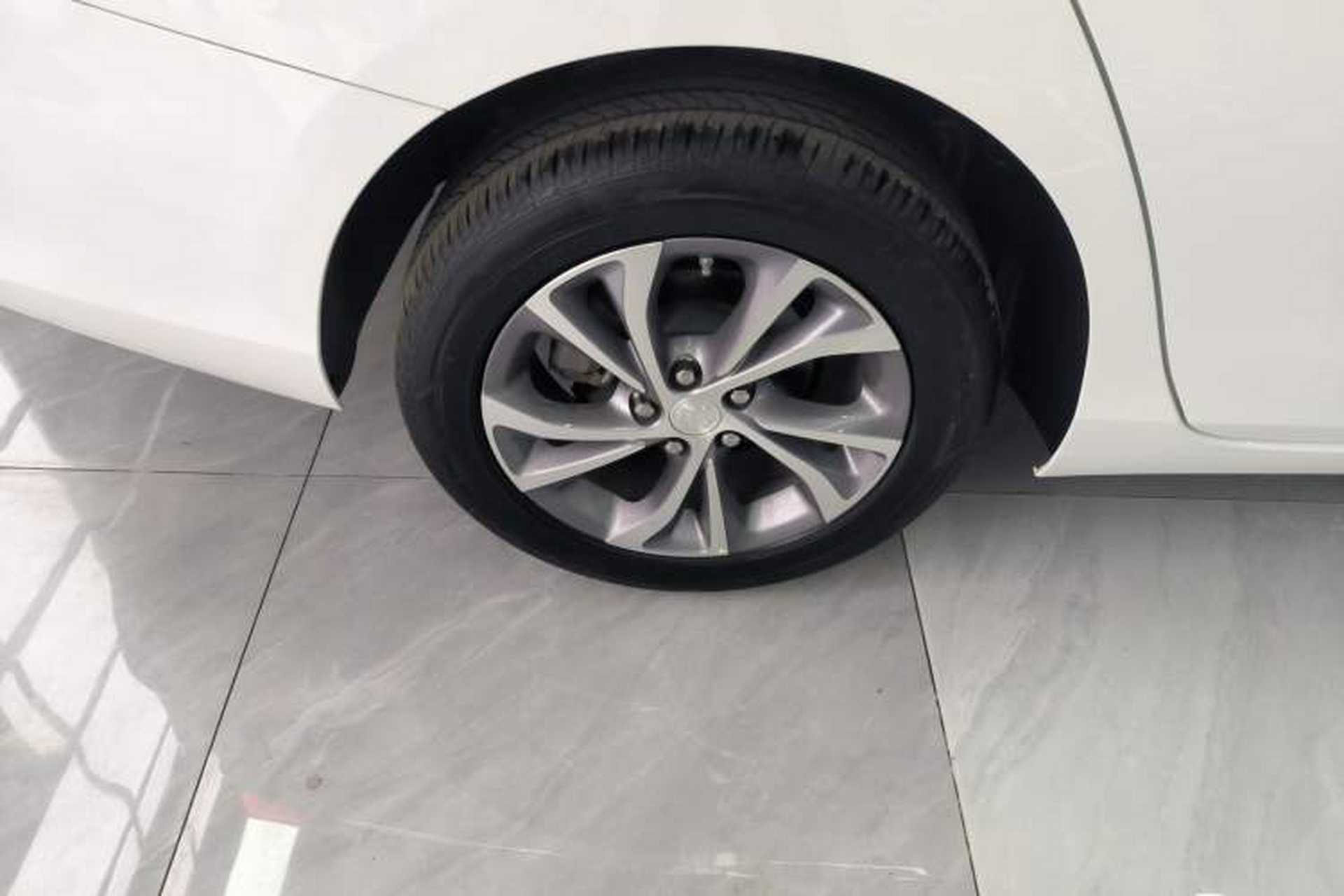 Used Buick Verano 2023 Pro Enjoyment Edition Right Rear Wheel Hub