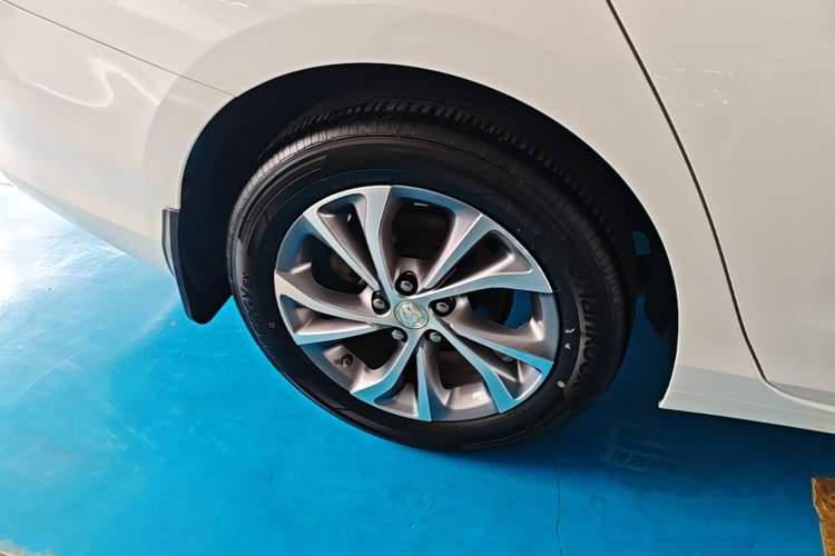 Used Buick Verano 2023 Pro Enjoyment Edition Right Rear Wheel Hub