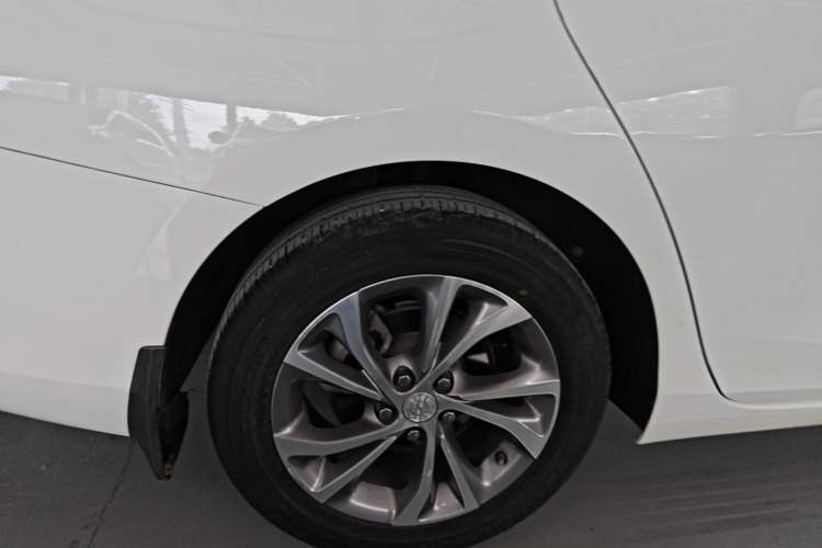 Used Buick Verano 2023 Pro Enjoyment Edition Right Rear Wheel Hub