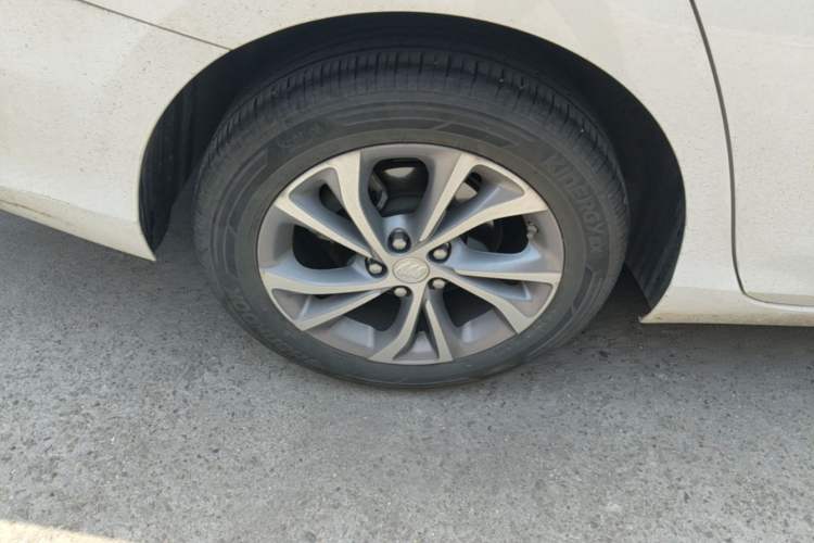 Used Buick Verano 2023 Pro Enjoyment Edition Right Rear Wheel Hub