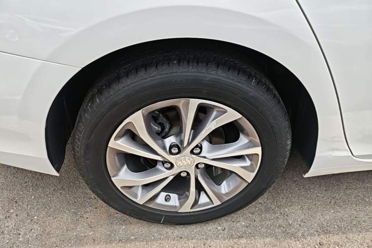 Used Buick Verano 2023 Pro Enjoyment Edition Right Rear Wheel Hub