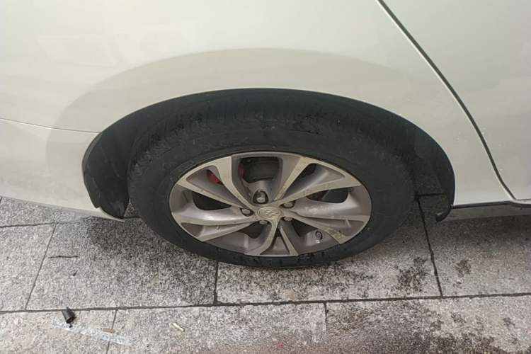 Used Buick Verano 2023 Pro Enjoyment Edition Right Rear Wheel Hub