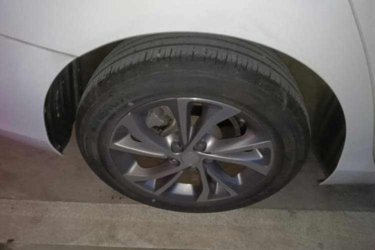 Used Buick Verano 2023 Pro Enjoyment Edition Right Rear Wheel Hub