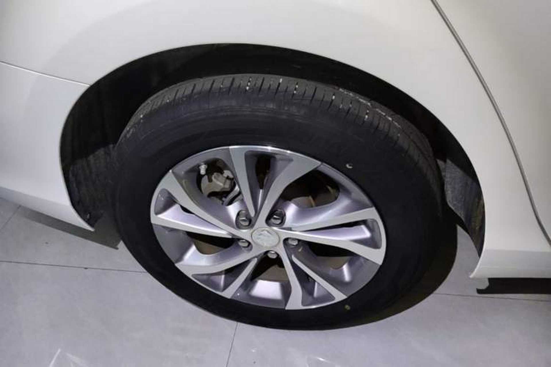 Used Buick Verano 2023 Pro Enjoyment Edition Right Rear Wheel Hub