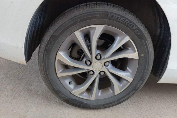 Used Buick Verano 2023 Pro Enjoyment Edition Right Rear Wheel Hub