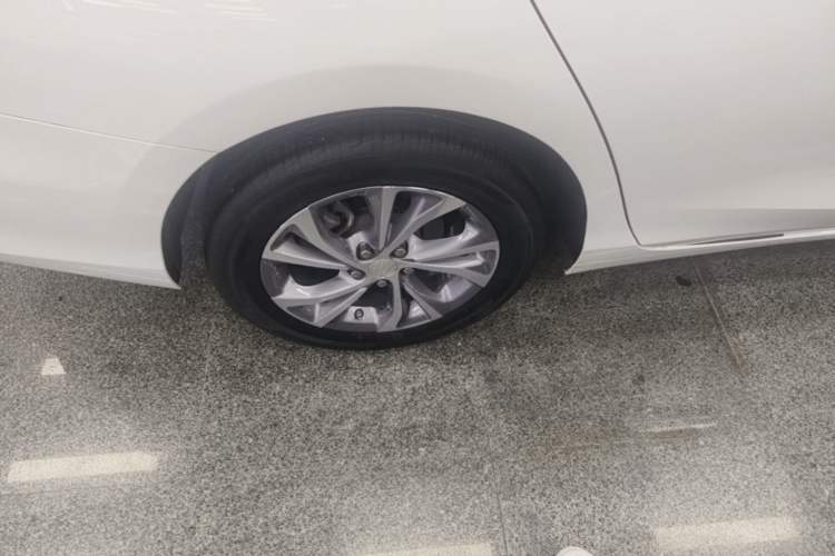 Used Buick Verano 2023 Pro Enjoyment Edition Right Rear Wheel Hub