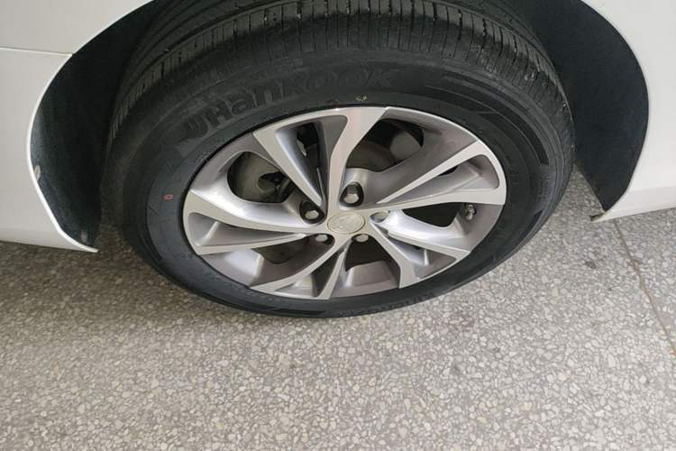 Used Buick Verano 2023 Pro Enjoyment Edition Right Rear Wheel Hub