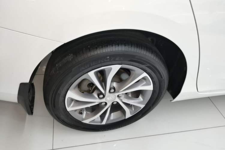 Used Buick Verano 2023 Pro Enjoyment Edition Right Rear Wheel Hub