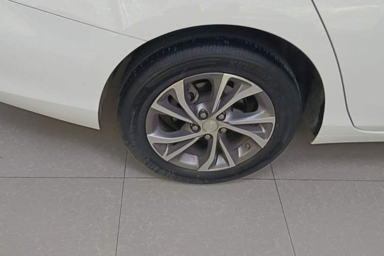 Used Buick Verano 2023 Pro Enjoyment Edition Right Rear Wheel Hub
