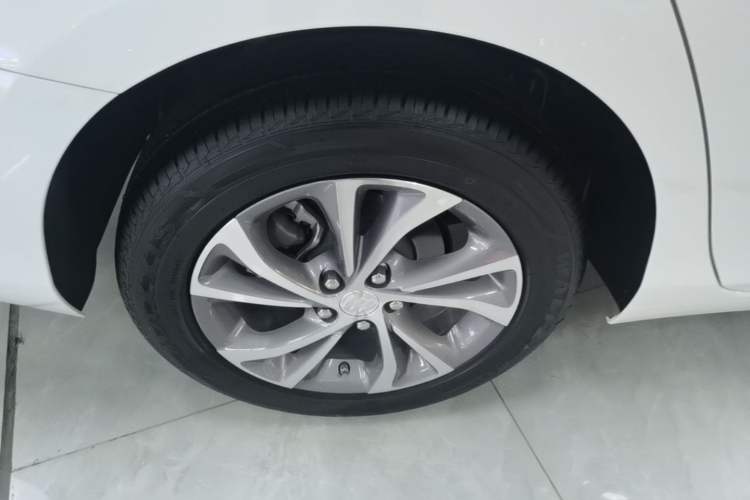 Used Buick Verano 2023 Pro Enjoyment Edition Right Rear Wheel Hub