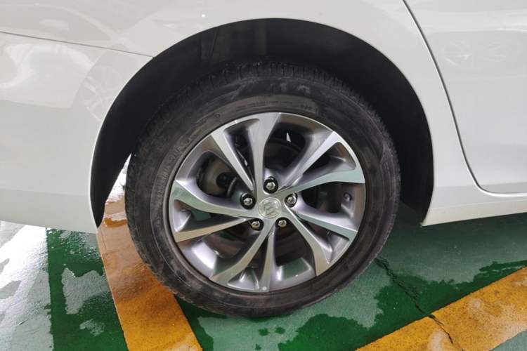 Used Buick Verano 2023 Pro Le Yi Edition Right Rear Wheel Hub