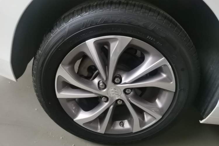 Used Buick Verano 2023 Pro Le Yi Edition Right Rear Wheel Hub