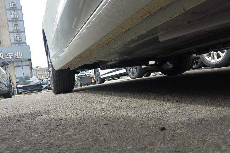 Used Buick Verano 2023 Pro Enjoyment Edition Right Side Sill