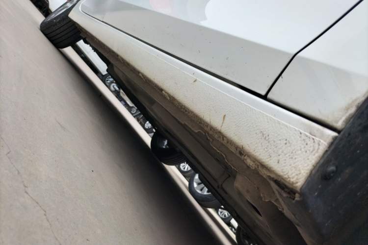 Used Buick Verano 2023 Pro Enjoyment Edition Right Side Sill