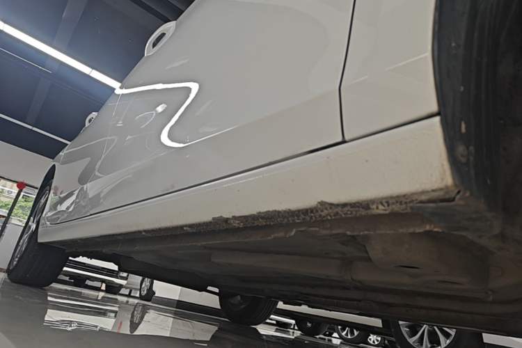 Used Buick Verano 2023 Pro Enjoyment Edition Right Side Sill