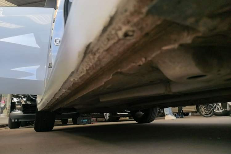 Used Buick Verano 2023 Pro Enjoyment Edition Right Side Sill