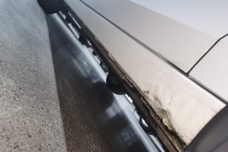 Used Buick Verano 2023 Pro Enjoyment Edition Right Side Sill