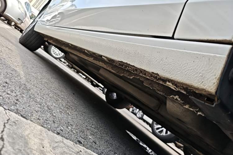 Used Buick Verano 2023 Pro Enjoyment Edition Right Side Sill