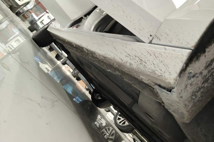Used Buick Verano 2023 Pro Enjoyment Edition Right Side Sill