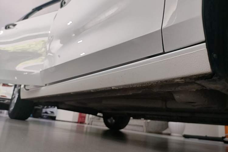 Used Buick Verano 2023 Pro Enjoyment Edition Right Side Sill