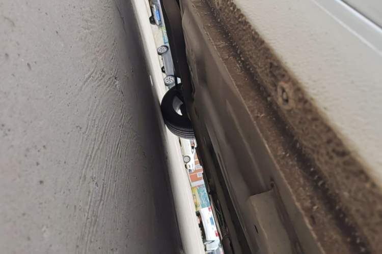 Used Buick Verano 2023 Pro GS Hunter Wind Edition Right Side Sill
