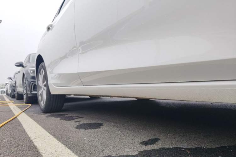 Used Buick Verano 2023 Pro Enjoyment Edition Right Side Sill