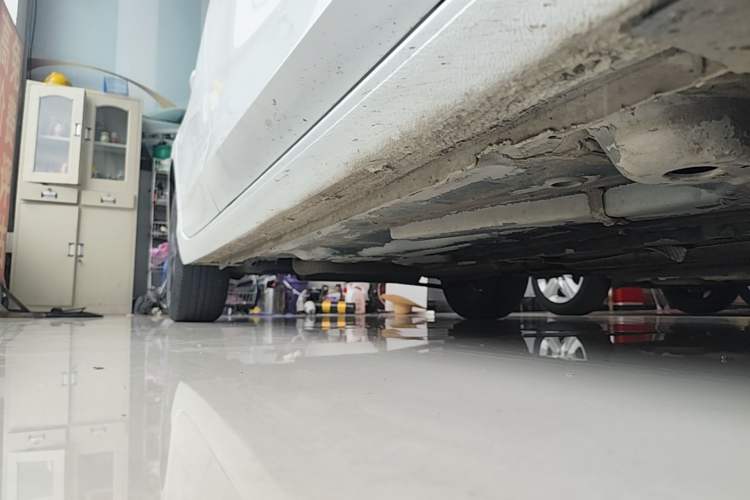 Used Buick Verano 2023 Pro GS Hunter Wind Edition Right Side Sill