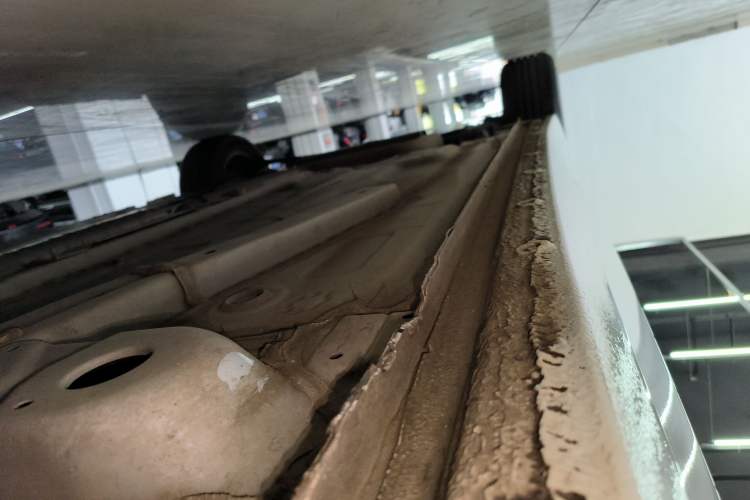 Used Buick Verano 2023 Pro GS Hunter Wind Edition Right Side Sill